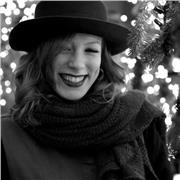 Laureata di madrelingua italiano offre lezione private di materie umanistiche e lingua inglese per bambini e ragazzi